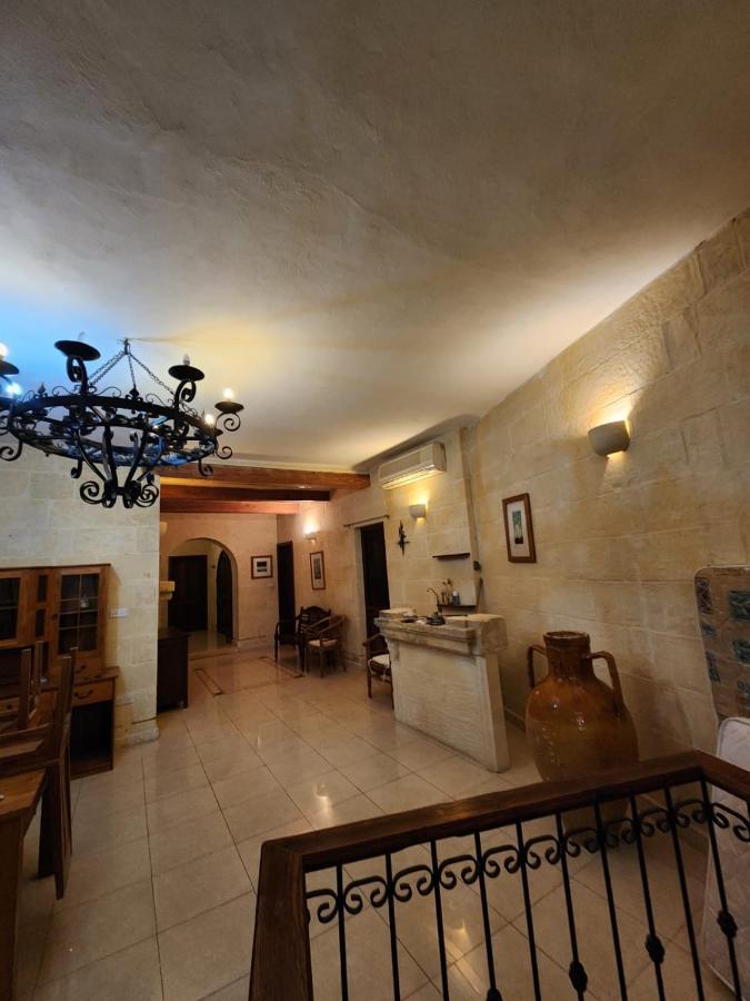 Gozo Island Escape Sleeps 4 With Private Bathroom Ghajn il-Kbira  Buitenkant foto