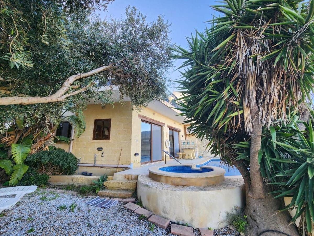 Gozo Island Escape Sleeps 4 With Private Bathroom Ghajn il-Kbira  Buitenkant foto