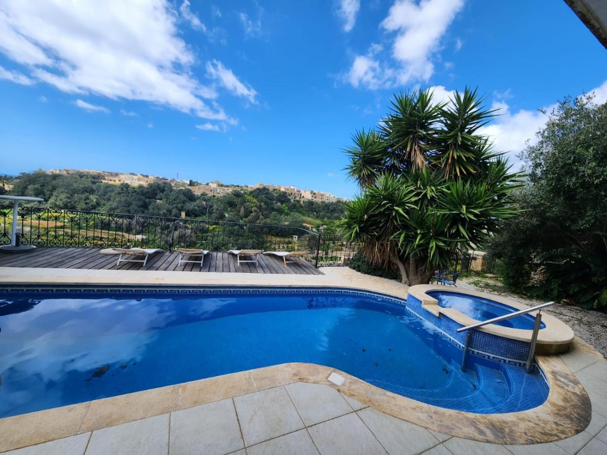 Gozo Island Escape Sleeps 4 With Private Bathroom Ghajn il-Kbira  Buitenkant foto