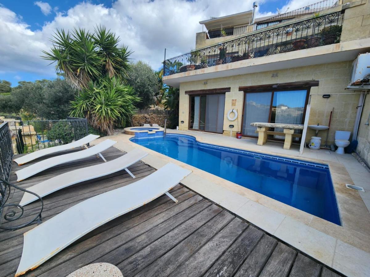 Gozo Island Escape Sleeps 4 With Private Bathroom Ghajn il-Kbira  Buitenkant foto