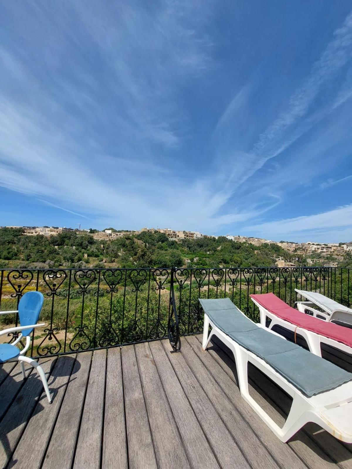 Gozo Island Escape Sleeps 4 With Private Bathroom Ghajn il-Kbira  Buitenkant foto